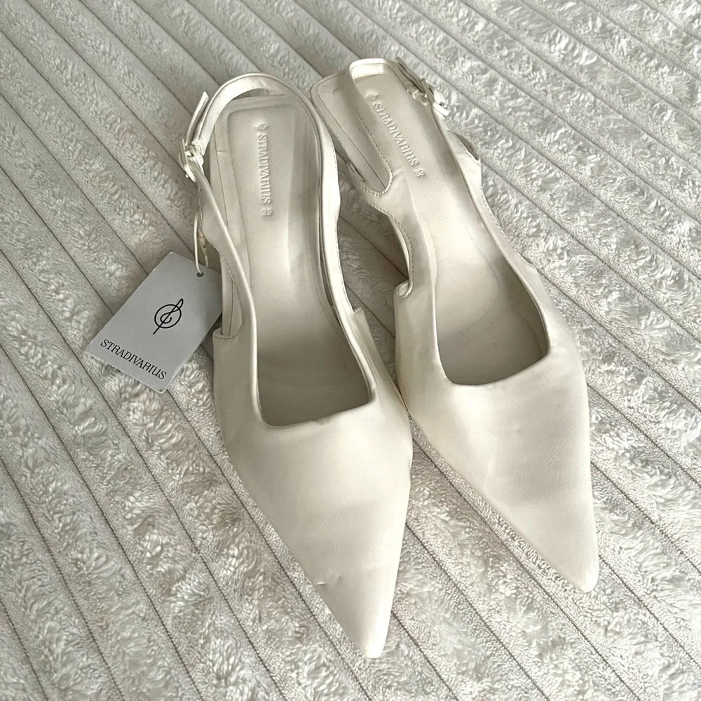 Stradivarius pointed-toe kitten heel slingbacks - Picture 3 of 7